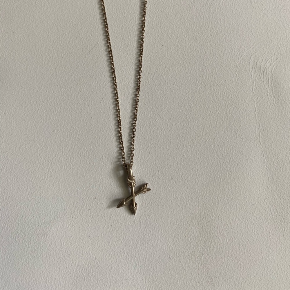 Arrow necklace